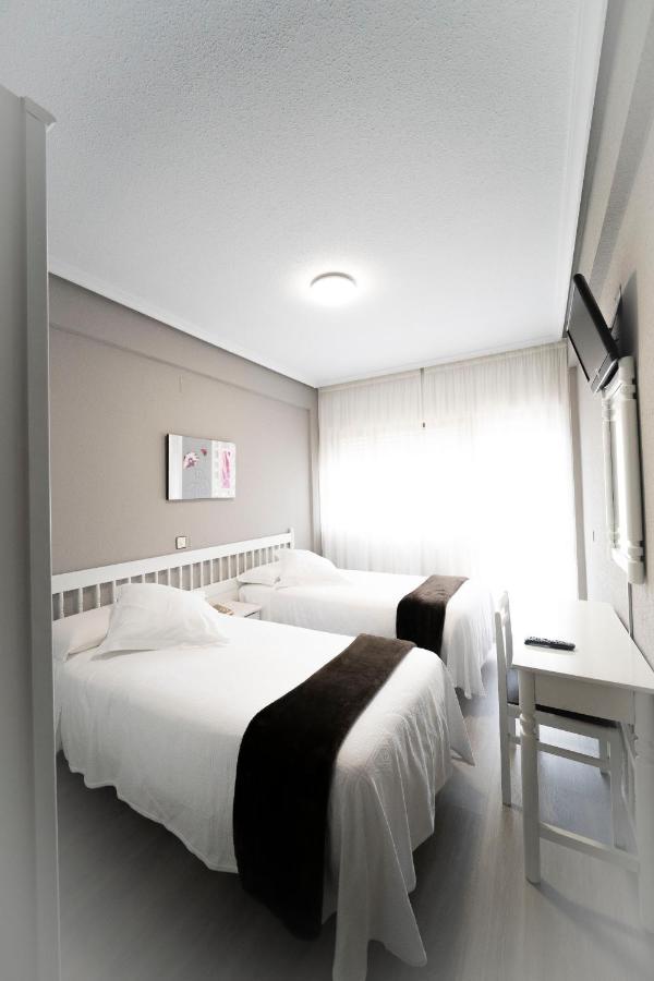 Isla Plana Hotel Isabel מראה חיצוני תמונה